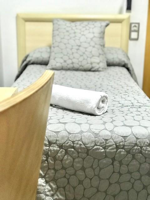 Hostal Бадалона Экстерьер фото