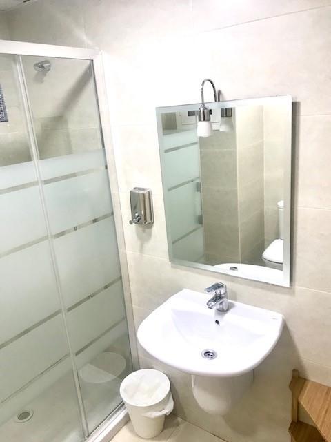 Hostal Бадалона Экстерьер фото