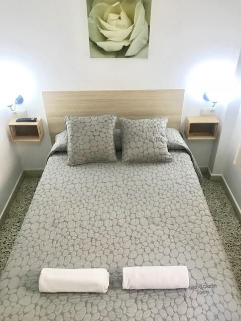 Hostal Бадалона Экстерьер фото